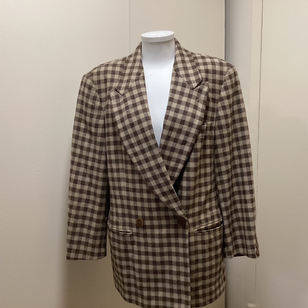 Giorgio Armani Brown and Cream Sport Coat with Classic Checkered Pattern